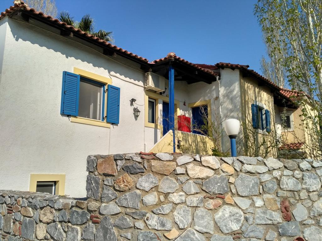 9 Musses Hotel Apartments Skala Mistegnon Exterior foto